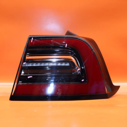 Tesla Model 3 – Right Rear Lamp (1077398-00-F) | მარჯვენა უკანა ფარი
