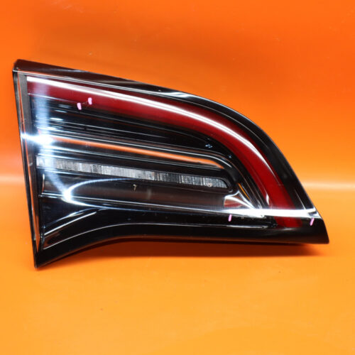 Tesla Model 3 – Left Rear Inner Lamp (1077401-00-E) | მარცხენა უკანა საბარგულის ფარი
